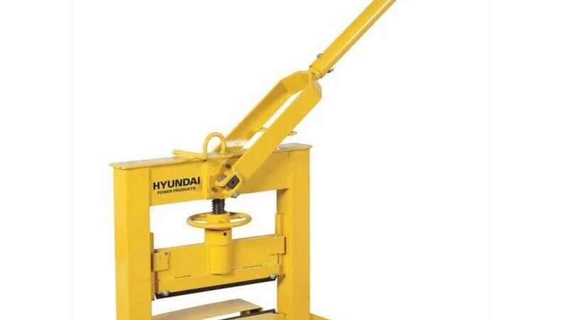 Hyundai steenknipper huren