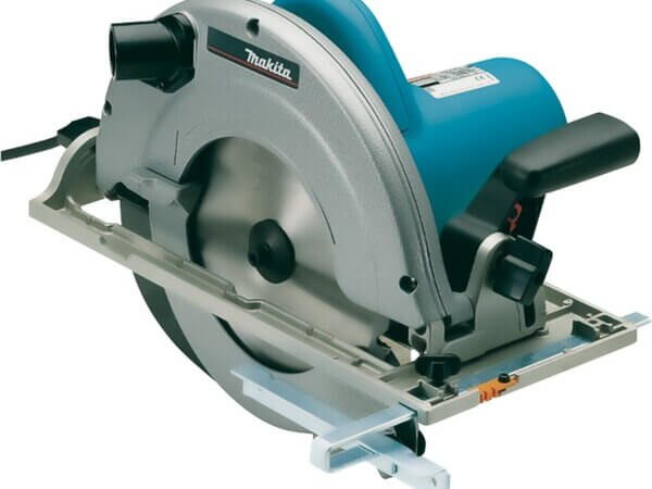 Makita Cirkelzaag 5903R 230v huren